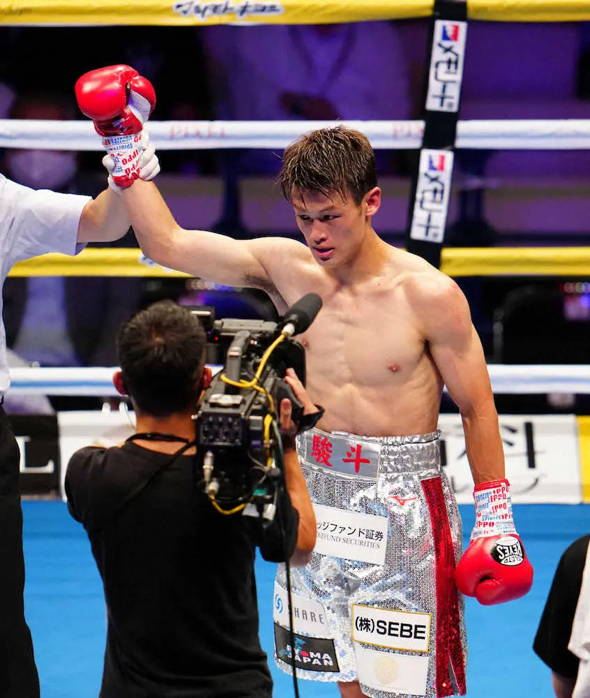 【画像・写真】ボクシングアマ13冠・堤駿斗「次はもっといい試合を」プロデビュー戦は判定勝ち