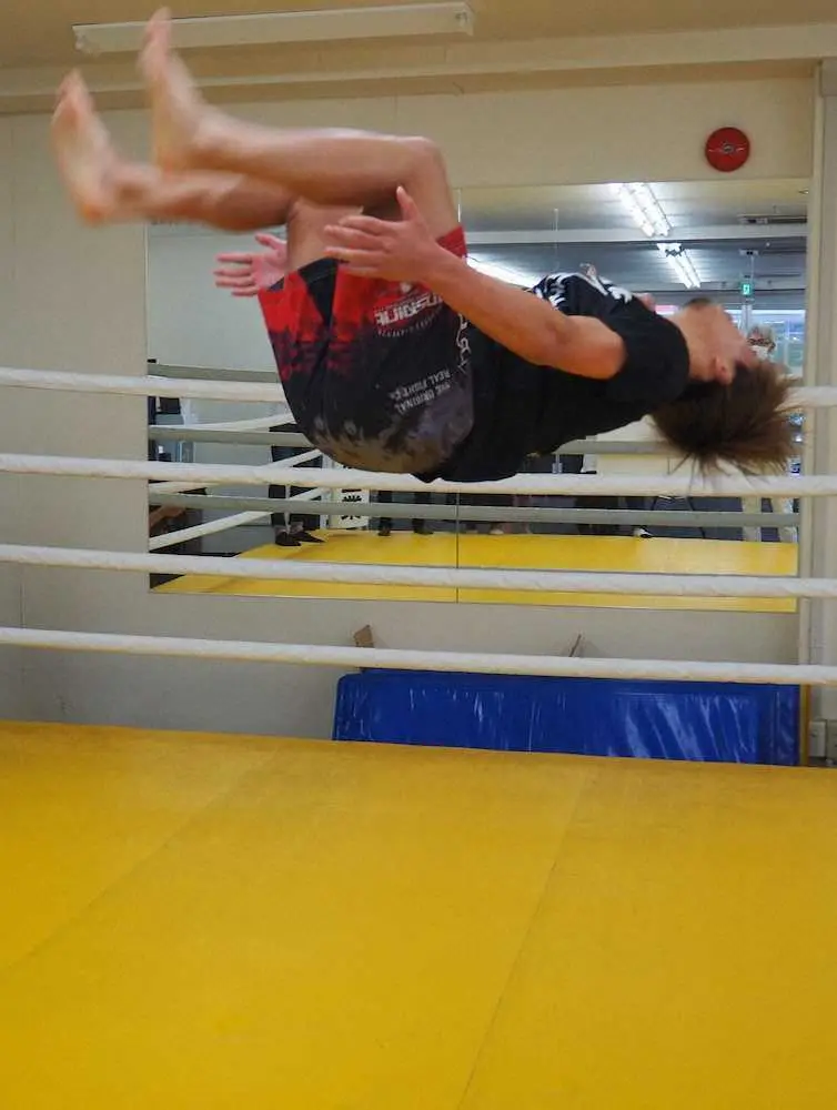 【画像・写真】リオ銀の太田忍、異例のバク宙公開練習　ベテラン元谷友貴と対戦「ボコボコにさせていただきます」