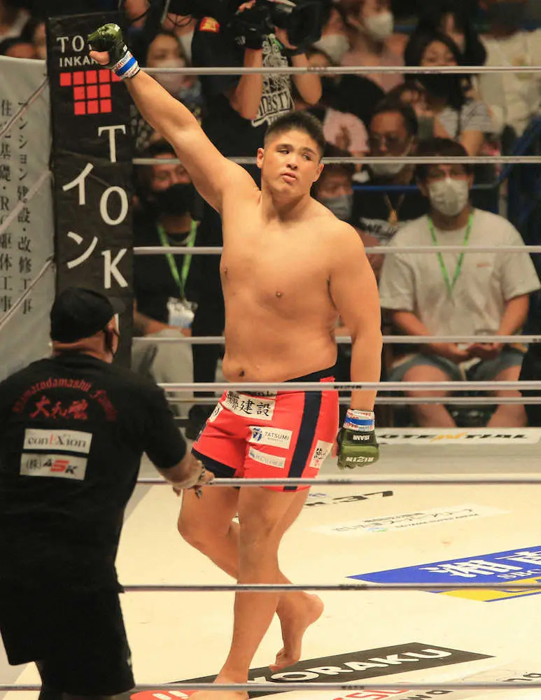 【画像・写真】スダリオ剛　衝撃のTKO勝利で世代交代宣言「あわよくばヒョードル選手と」次戦は海外選手を要求