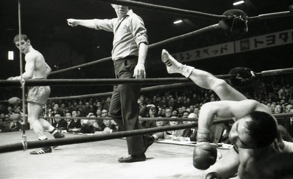 1970年1月6日、ファイティング原田はジョニー・ファメションに挑戦するも14ラウンドKO負けを喫する