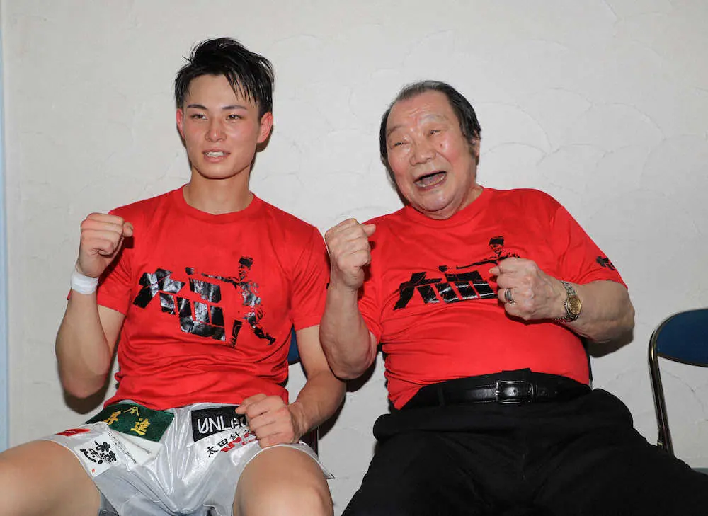 【画像・写真】輪島功一氏の孫、磯谷がデビューから3連続KO勝ち　祖父と同じウエルター級新人王へ初戦突破