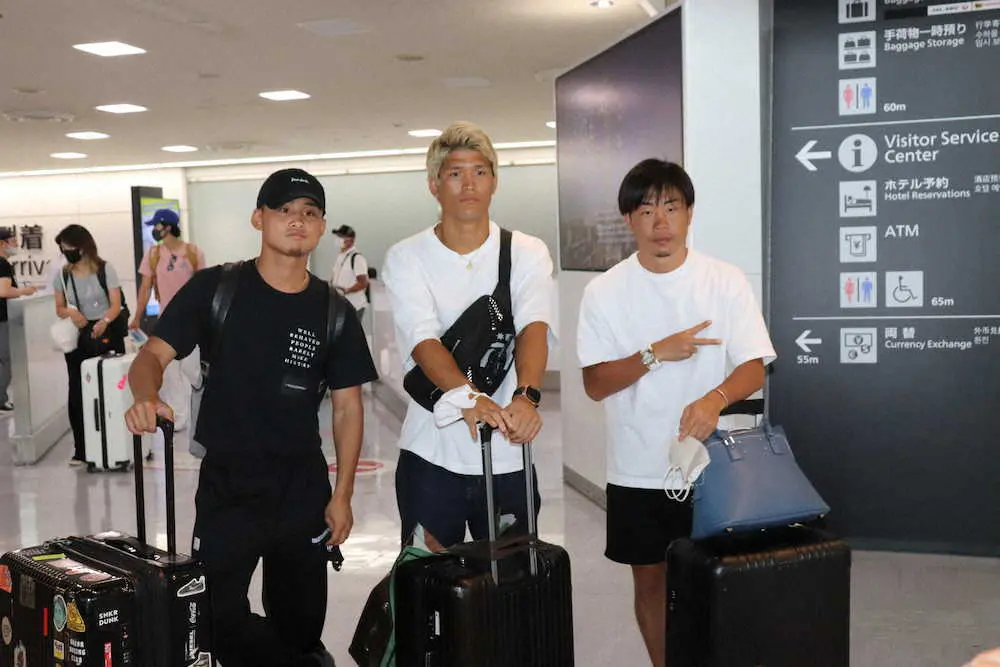 【画像・写真】WBAライトフライ級スーパー王者・京口らがハワイ合宿から帰国　現地で3部練「いいキャンプになった」