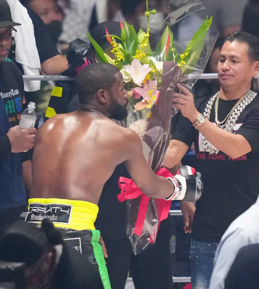 【画像・写真】花束騒動、ついに皇治も謝罪「日本人としてホンマに申し訳なかった」　試合に完勝後、SNSで異例発信