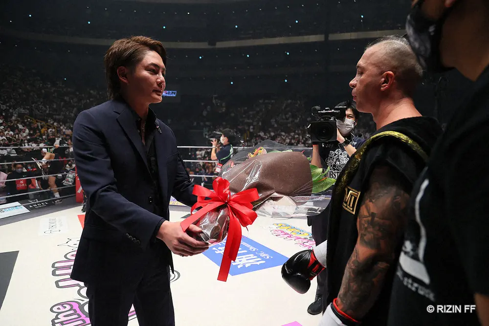 【画像・写真】【超RIZIN】ジジ、メイウェザーとの対戦希望の皇治を一刀両断「1ミリもチャンスがない」
