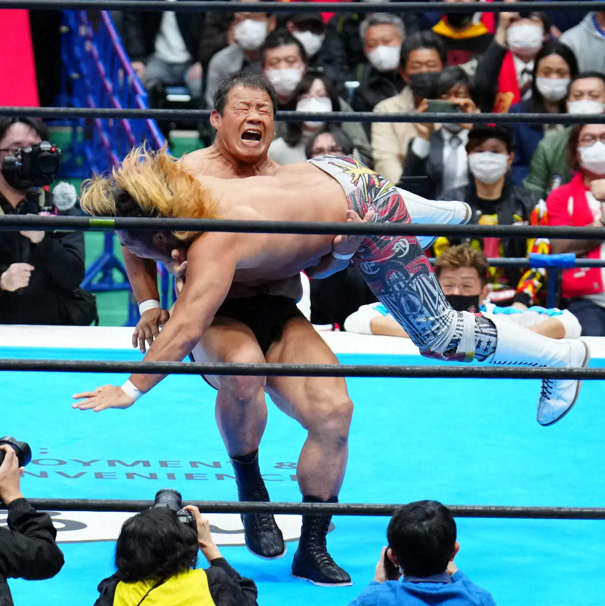 【画像・写真】藤波「炎のファイター」で入場　50周年ツアー最終戦、棚橋と対戦し敗れる