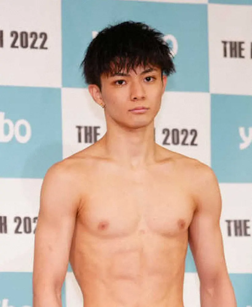 【画像・写真】【K－1】玖村将史　再起戦で2回KO勝利！試合後には笑顔で迎えた交際相手のゆうちゃみと2ショット