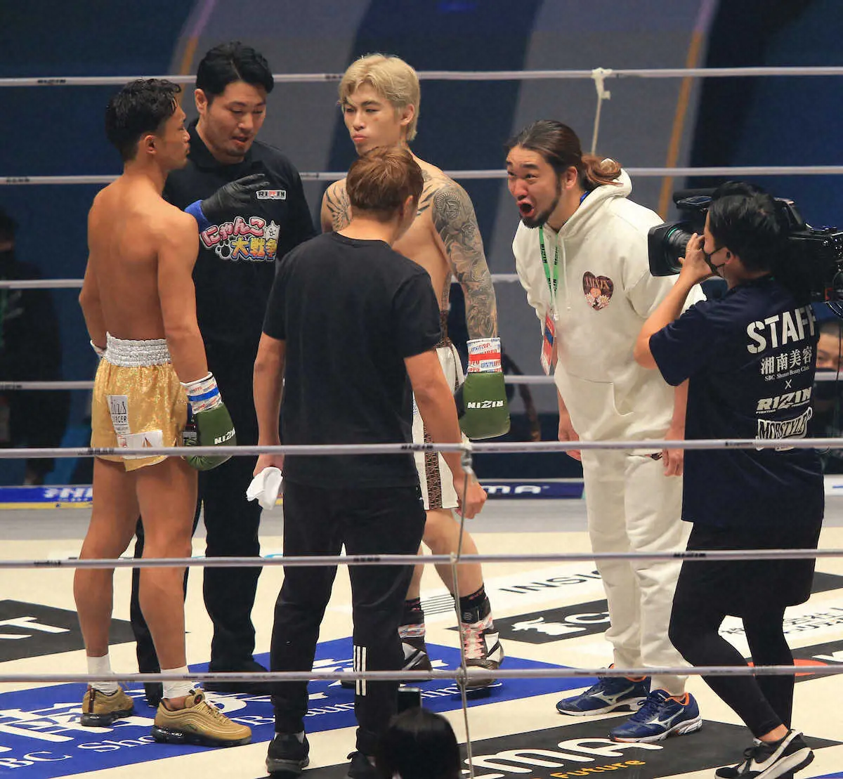 【画像・写真】【RIZIN】まさかのシバタ―登場にネット反響!久保優太との因縁再び「面白すぎ」「出禁じゃなかった」
