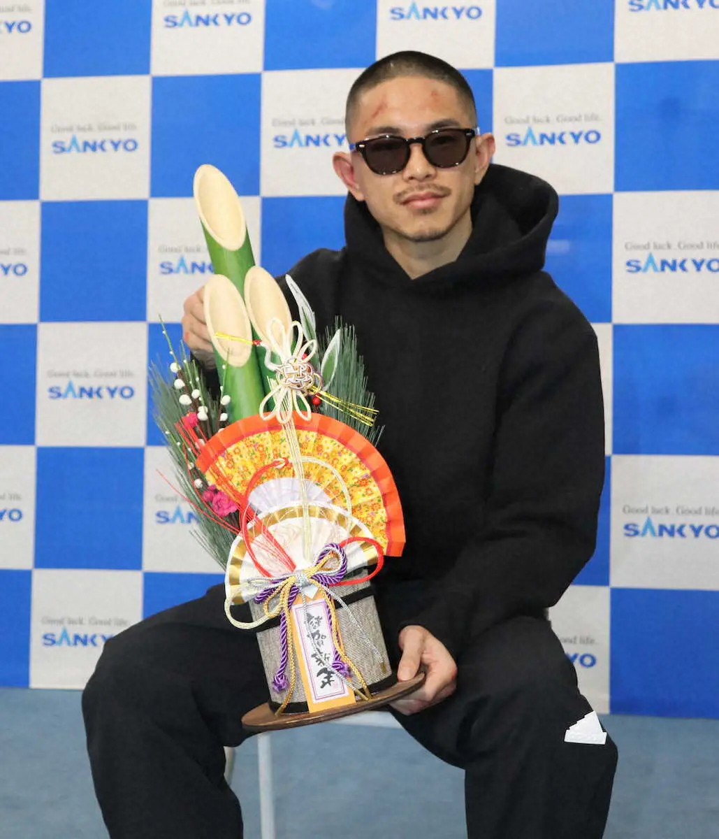 【画像・写真】井岡一翔　23年こそ「統一王者になりたい」　昨年大みそかでフランコに引き分け防衛