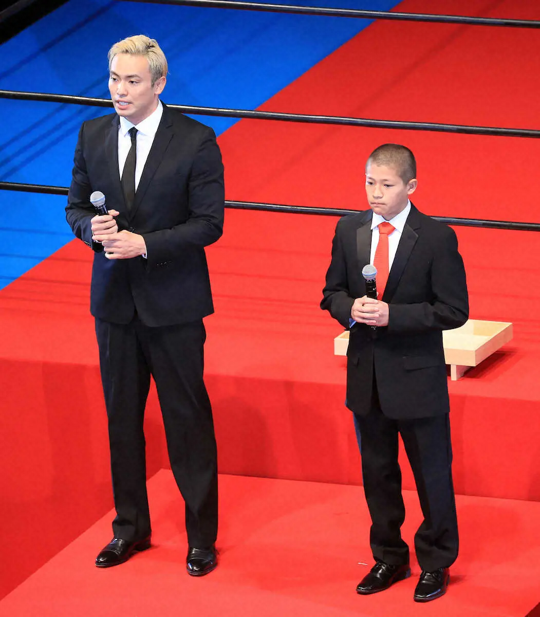 【画像・写真】オカダ・カズチカ「1、2、3ダーは風化させられない」　棚橋弘至は名前の秘話明かす　猪木さんお別れの会