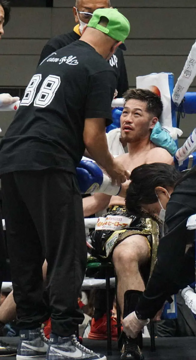 【画像・写真】4回TKO負けした元世界王者の宮崎亮「きっぱり引退すると思います」　苦しい胸の内を吐露