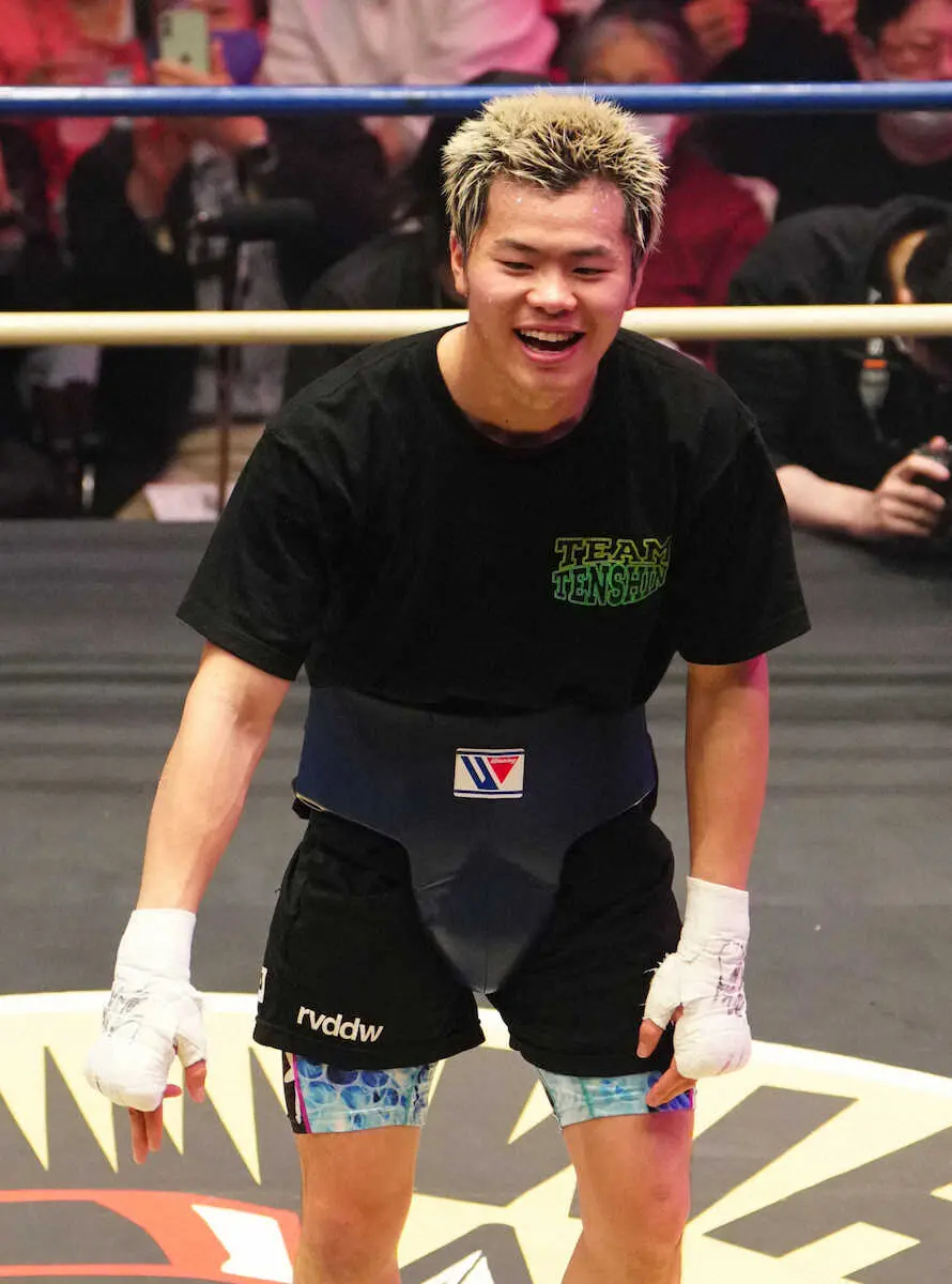 【画像・写真】4・8デビューの那須川天心が一般公開スパー　大半の観客が撮影「だいぶ良かったでしょ？」