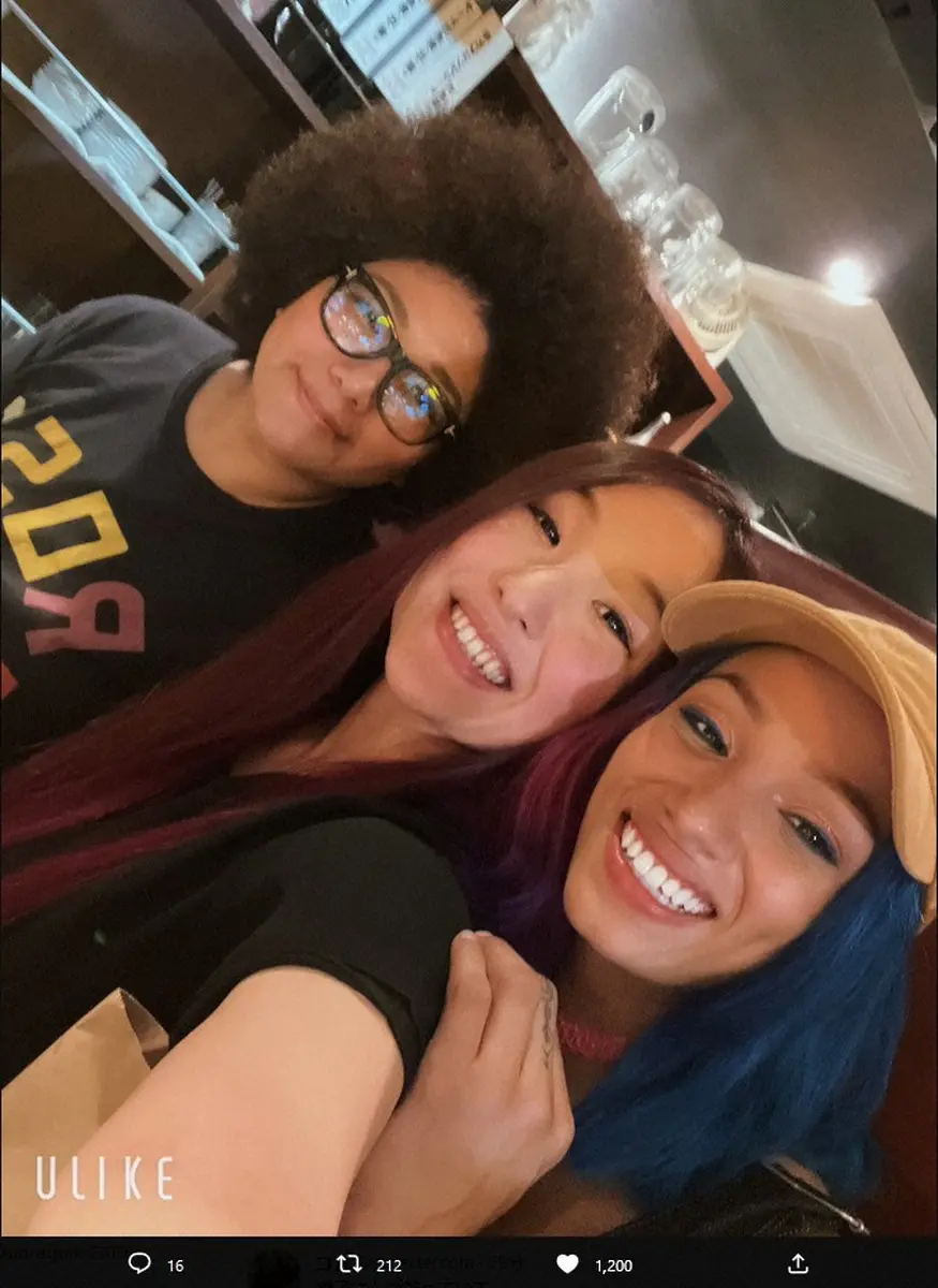 【画像・写真】木村響子さんのツイッター（@kimurarock）から。（左から）木村響子さん、ジャングル叫女、メルセデス・モネ