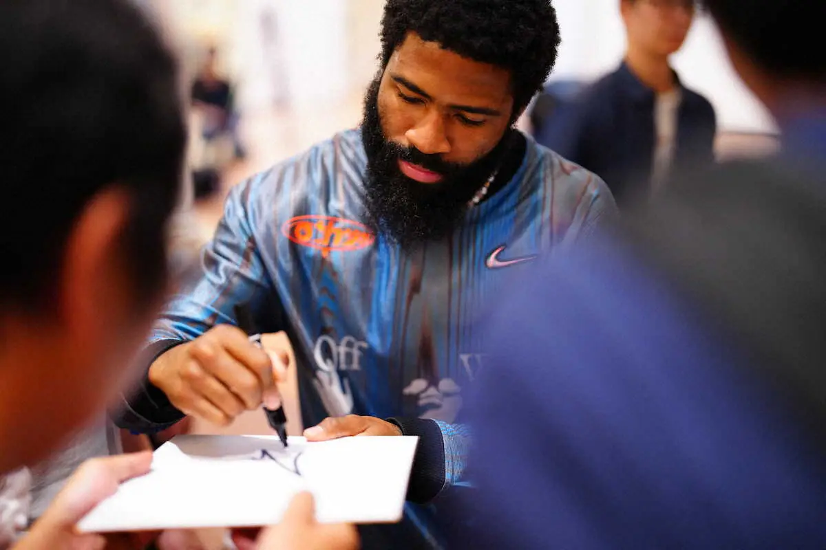 【画像・写真】25日に井上尚弥と対戦　王者フルトン来日「もちろん勝つために来た」