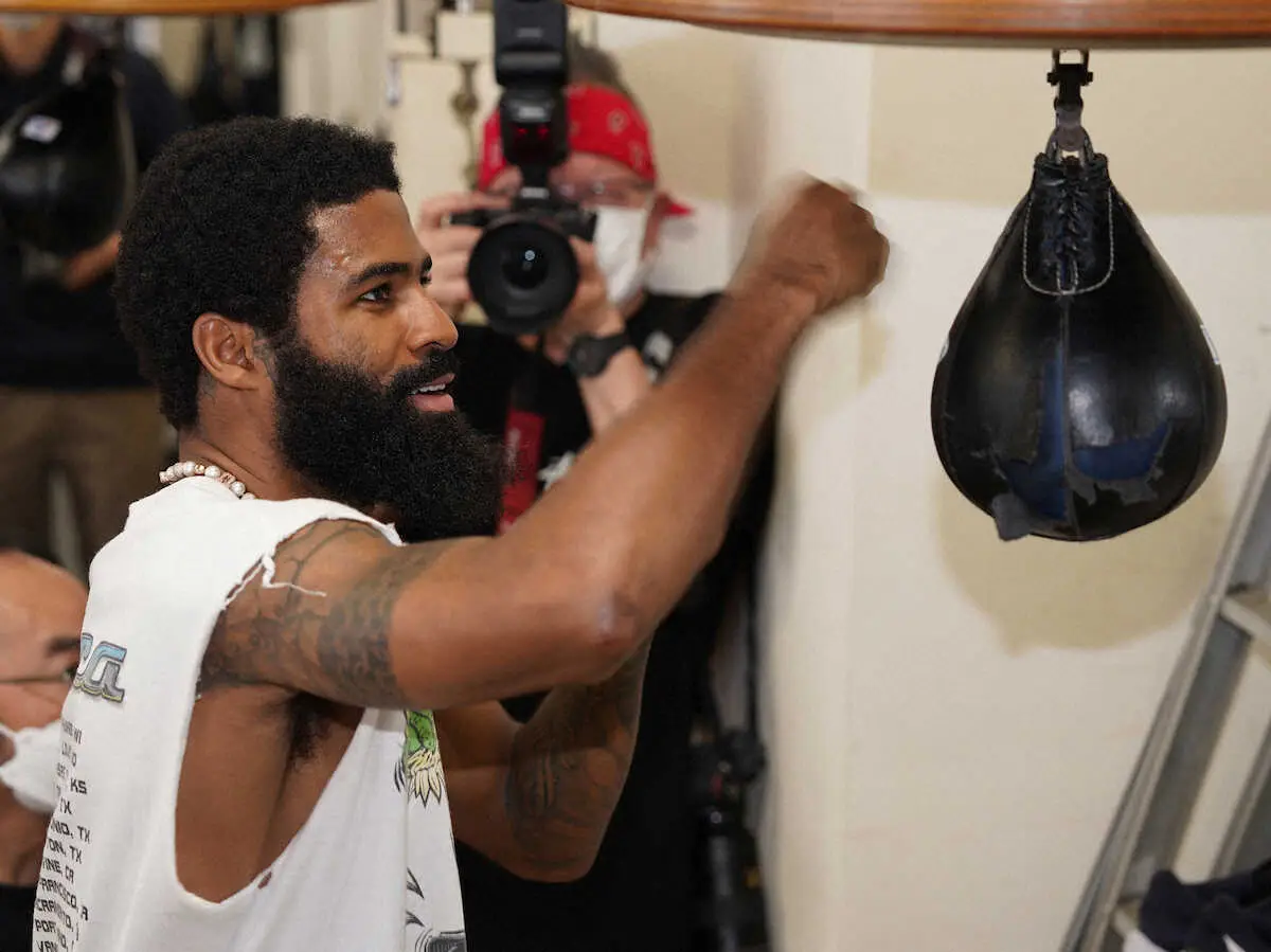 【画像・写真】フルトン　公開練習はまさかの約2分で終了　尚弥の父・真吾トレーナーは苦笑い「ここまでとは…」