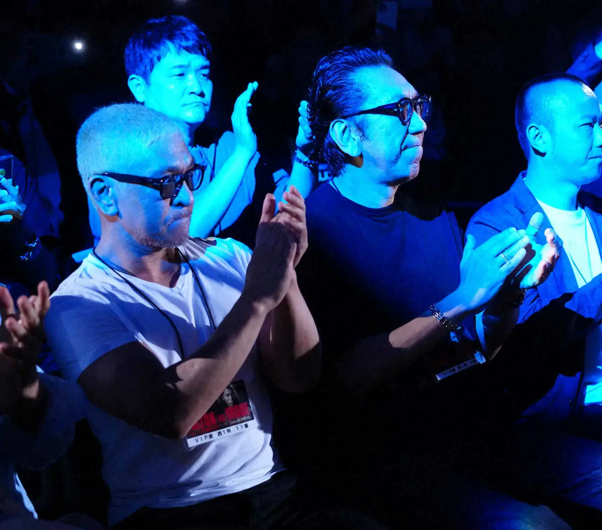 【画像・写真】尚弥VSフルトン戦　リングサイドの松本人志にネット騒然「布袋さんと並んでる」「後ろにはノブも…」