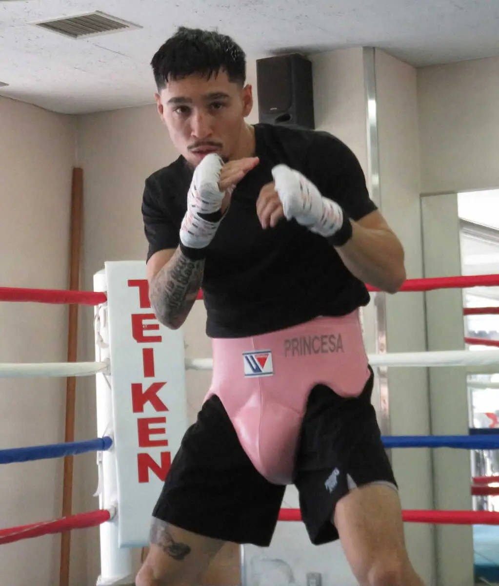 【画像・写真】“拳四朗を苦しめた男”が再起戦でも激闘の末にTKO勝利！ネット「外れなし」「ガッツ凄い」