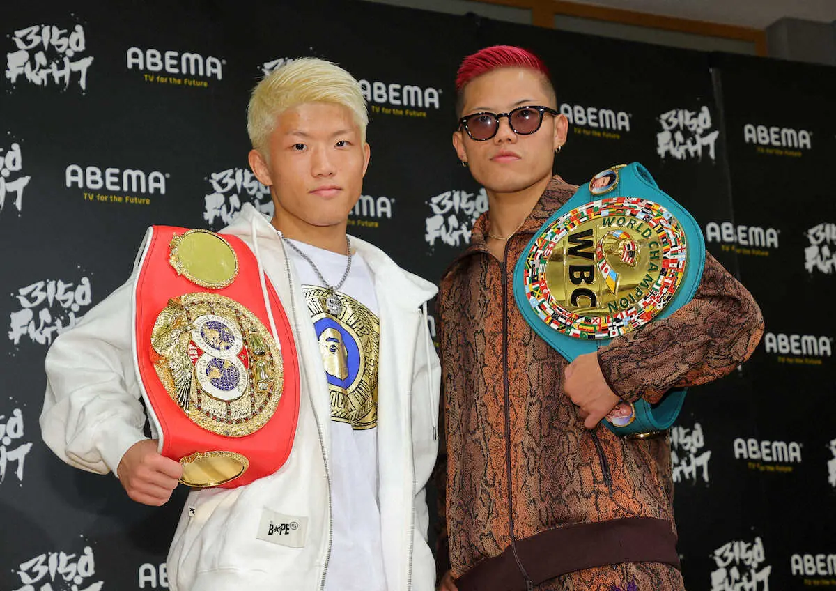 【画像・写真】記念撮影する重岡銀（左）と重岡優（撮影・藤山　由理）