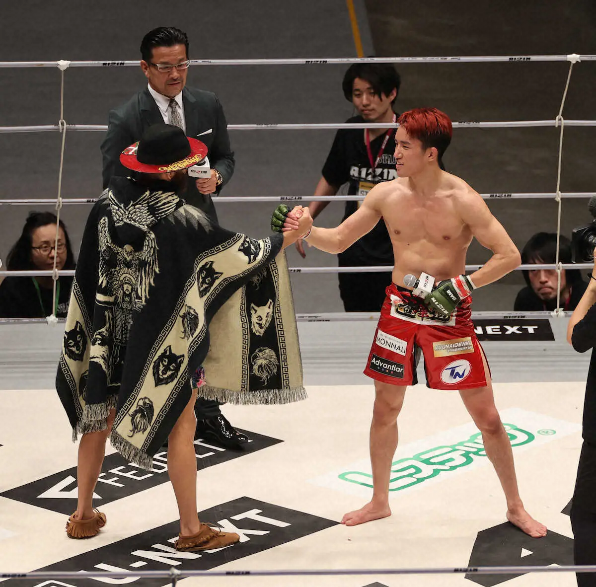 【画像・写真】大みそかにタイトルマッチで対戦するアーチュレッタ（左）と朝倉海