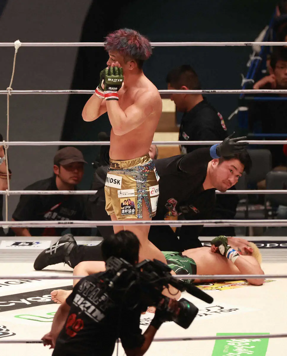 【画像・写真】【RIZIN】銀メダリスト・太田忍　再起戦でMMA初戦の芦沢竜誠に1RTKO勝ち！「来年はベルトを」