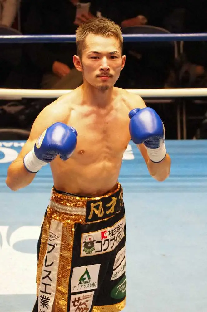 【画像・写真】“サラリーマンボクサー”阿部「完敗。相手の方が全然上」　世界初挑戦も8回39秒TKO