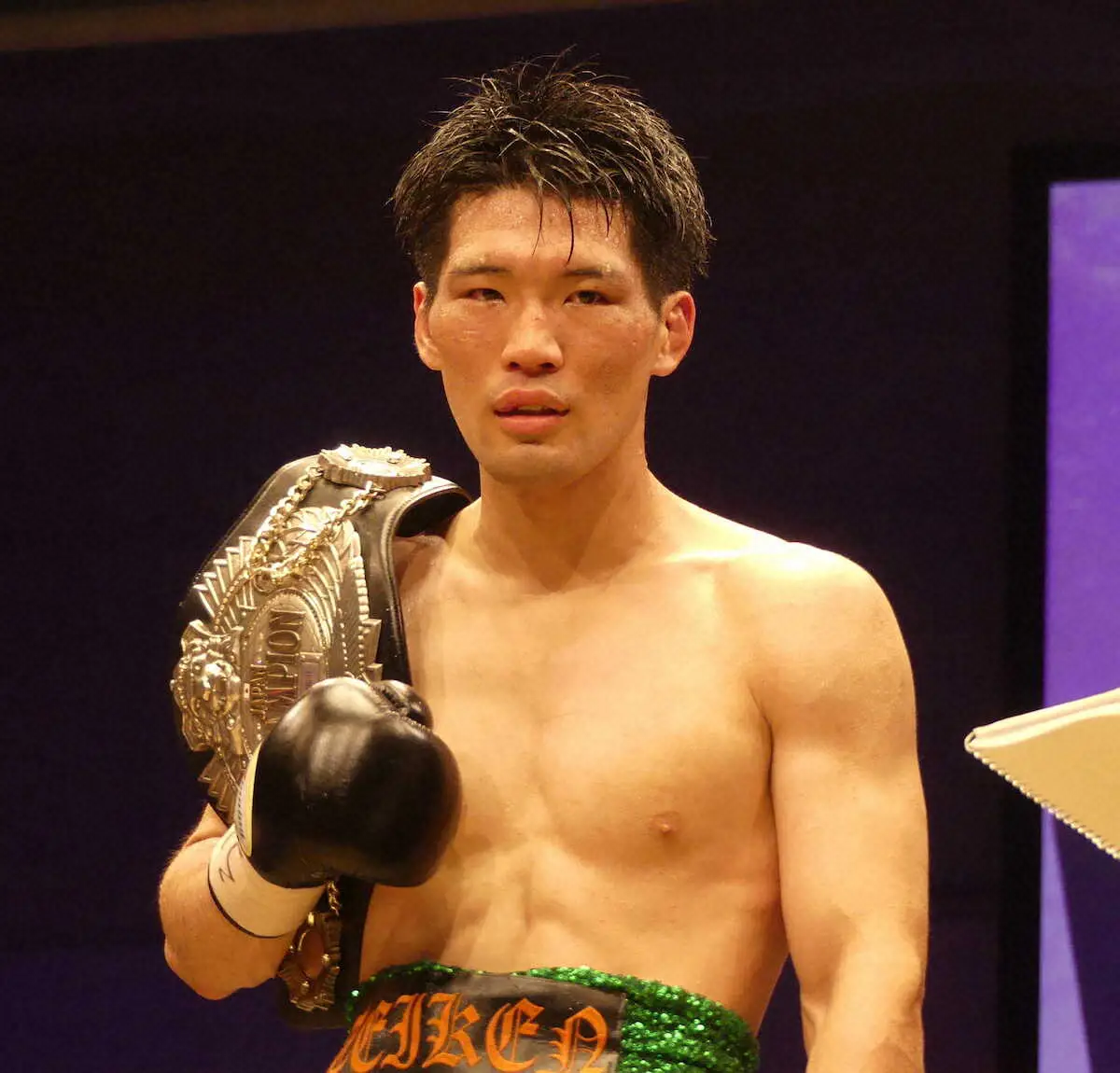 【画像・写真】【ボクシング】豊嶋亮太　坂井祥紀との再戦制し新王者　地域3冠目「今日だけはプロテインを飲みながら…」