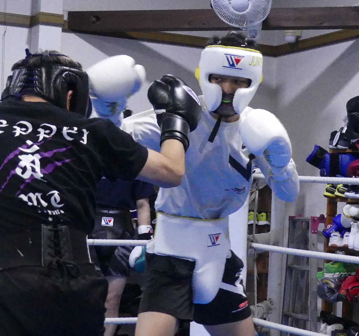 【画像・写真】中谷潤人　日本人独占のバンタム級で「統一戦実現できるように」　次戦へ合宿スタート