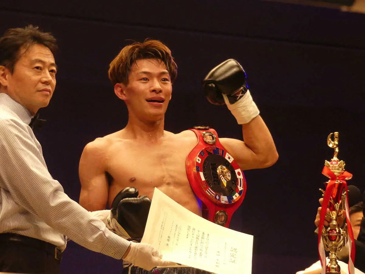 【画像・写真】【ボクシング】元小結・旭道山のおい　波田大和が17戦目で初タイトル　3回TKO勝ち