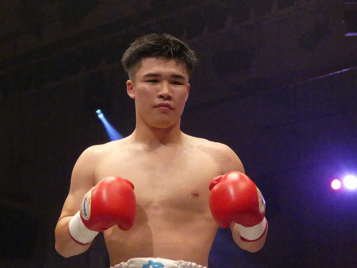 【画像・写真】「ハマのタイソン」田中空　憧れタイソンばりの強打さく裂　1回TKO勝ちに「楽しかった」