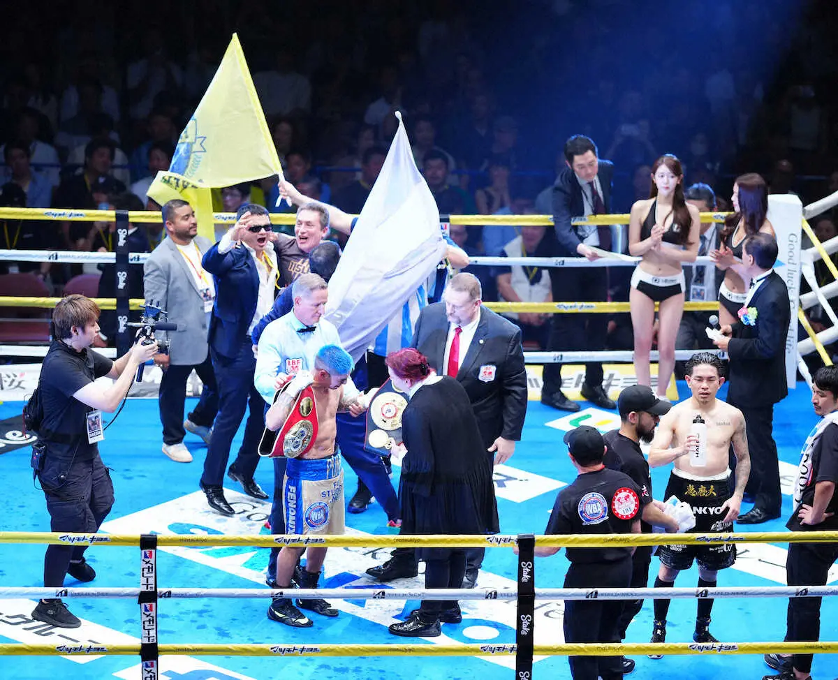 WBA・IBF世界スーパーフライ級王座統一戦 井岡一翔・フェルナンド 