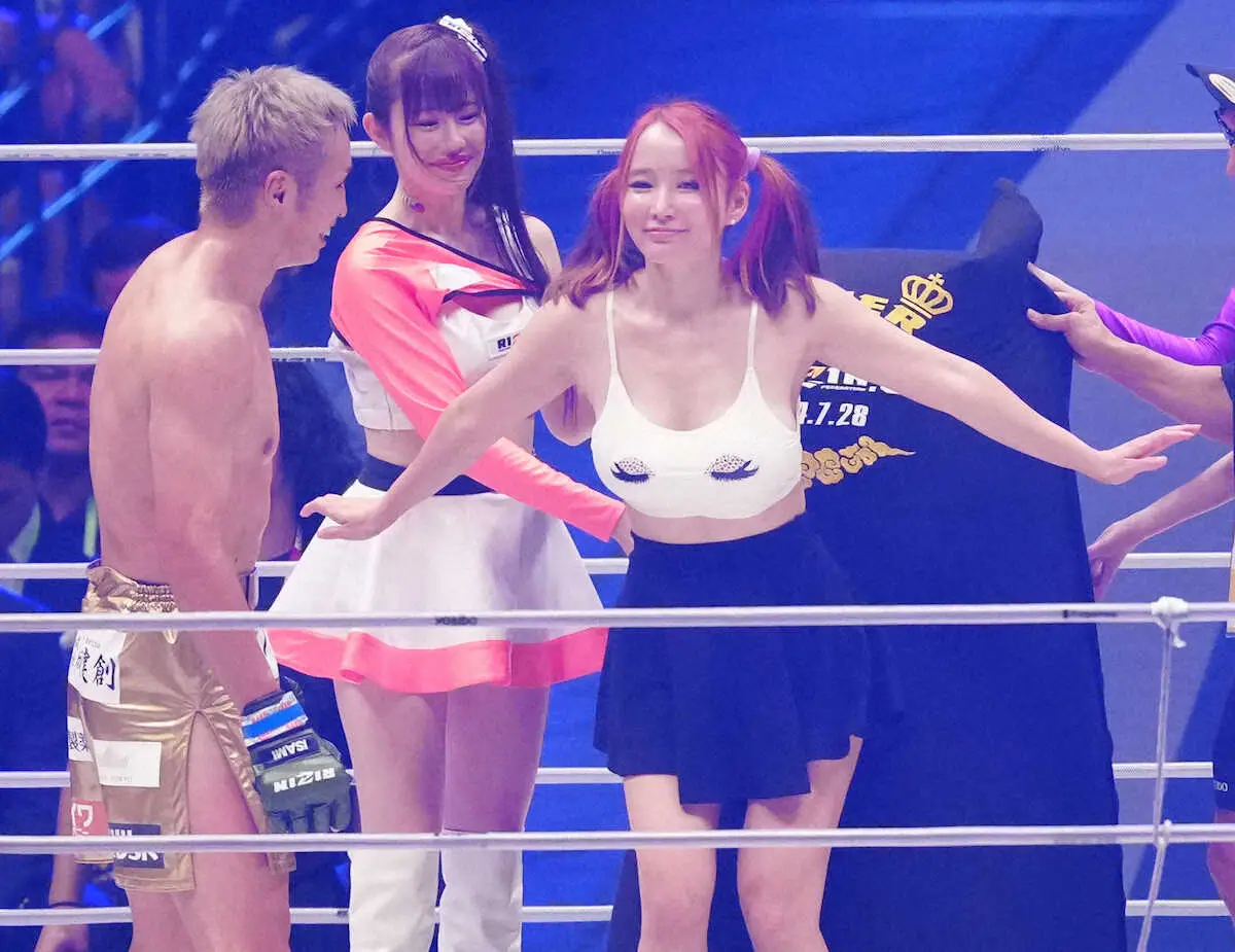 【画像・写真】【RIZIN】久保優太　元フェザー級王者にKO勝ち　会見に元妻・サラ同席「応援したくなった」