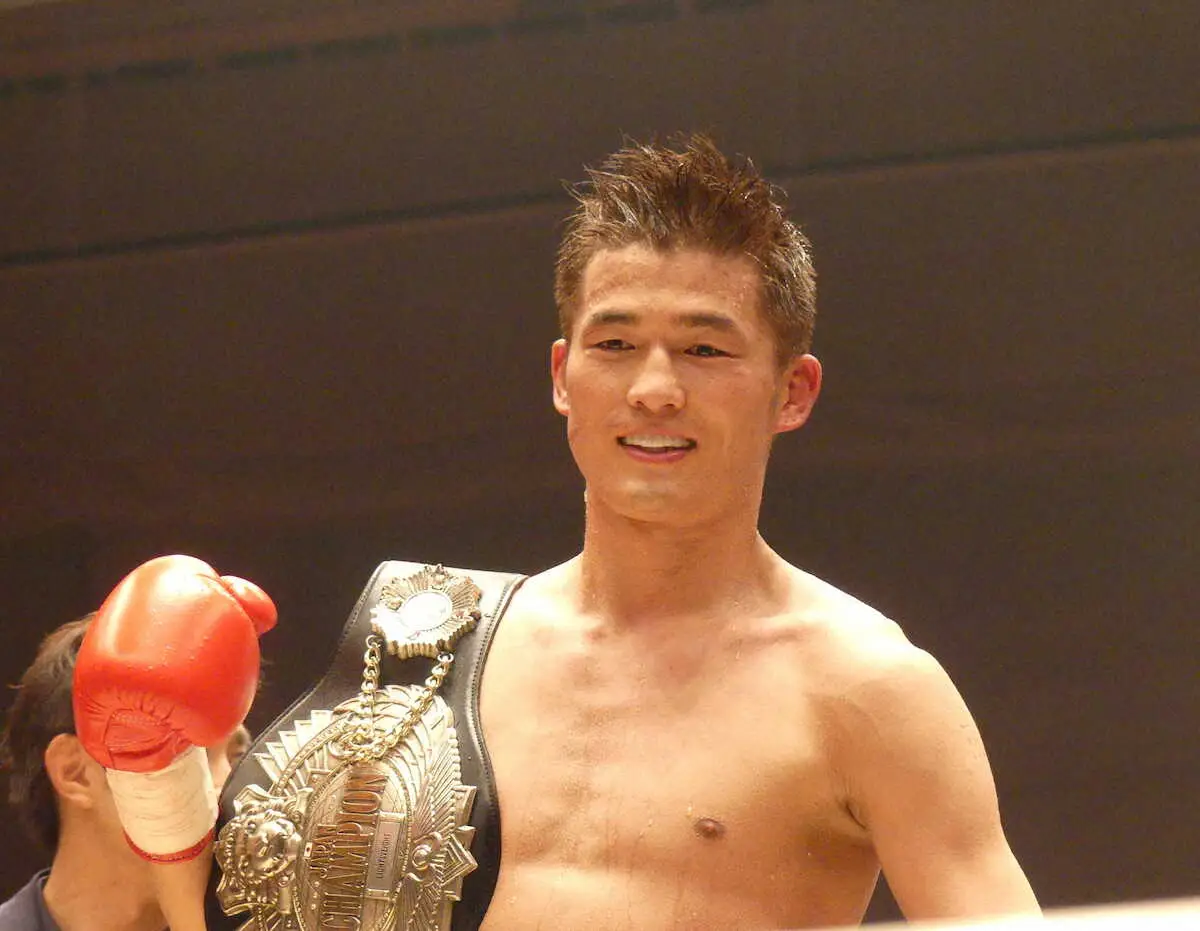 【画像・写真】【ボクシング】三代大訓が6回TKO勝ち初防衛　「強い選手を蹴散らしていきたい」地域タイトル統一へ意欲