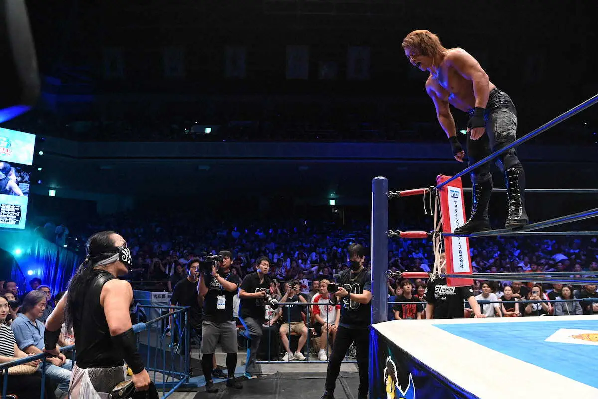 【画像・写真】【新日本】Jr王者DOUKI「アウェーで石森倒す」　石森「早くタイトル戦組め」　6人タッグでバチバチ