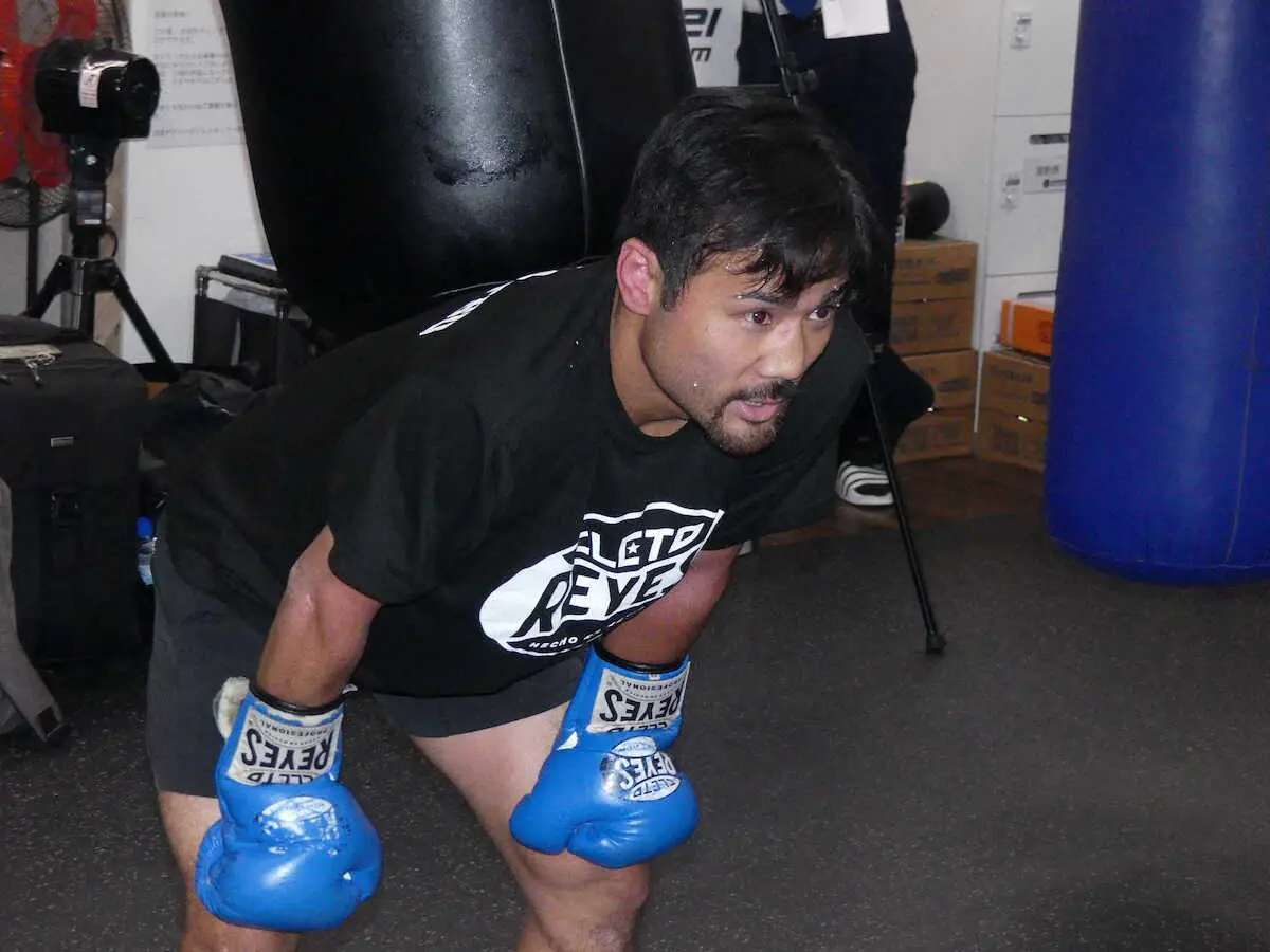 【画像・写真】比嘉大吾のトレーナー　武居陣営の八重樫トレーナーと早くも心理戦！？　野木氏「大吾は入り際に癖が…」