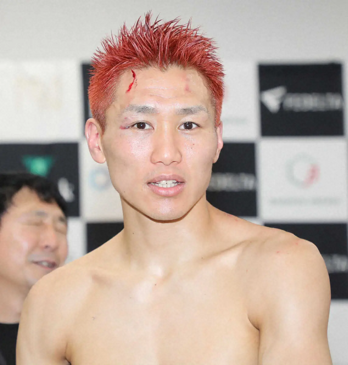【画像・写真】小国以載「俺も考えた」　左構えにスイッチするWBO世界10位に対する秘策は…