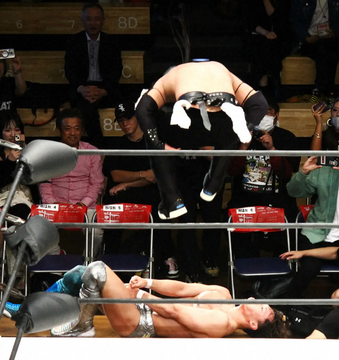 【画像・写真】【GLEAT】世界最高峰のハイフライヤーが衝撃的勝利！場外への630°スプラッシュにファン驚がく