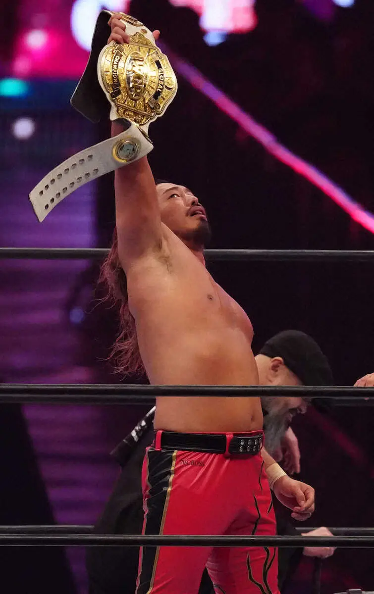 【画像・写真】辻陽太がIWGP　GLOBALヘビー初戴冠「俺以外に新日本を背負えるやつがいるか」