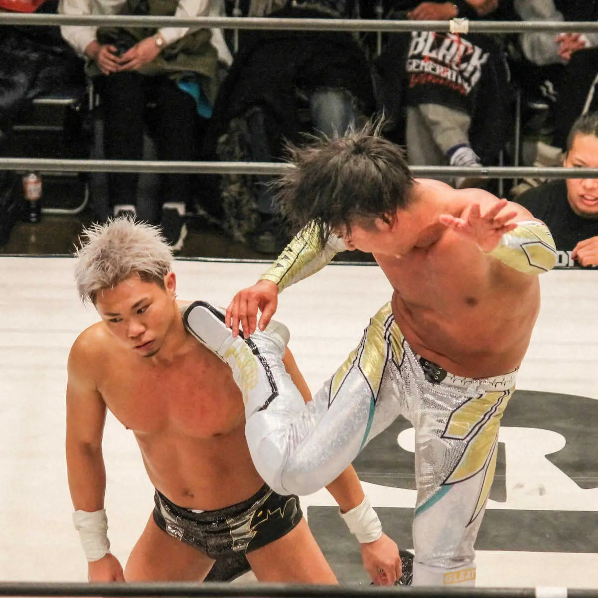 【画像・写真】【GLEAT】石田凱士が初防衛！試合後“ライバル”山村武寛へ本音吐露「ホンマの戦いに勝ったのはお前」