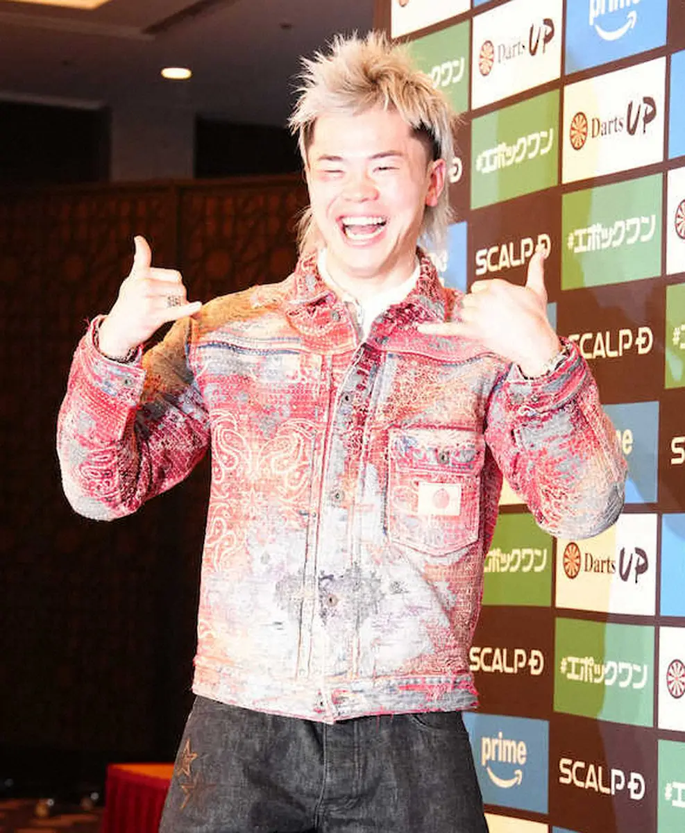 【画像・写真】一夜明け会見で笑顔の那須川天心（撮影・西尾　大助）　