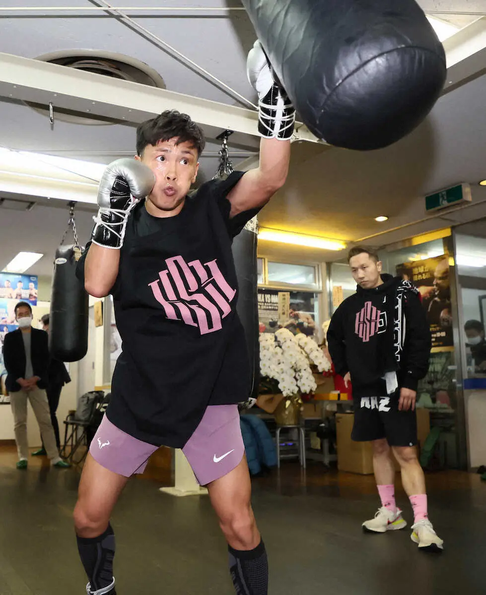 【画像・写真】早大出身初の世界王者“元やんちゃ少年”岩田翔吉が「魅力見せる」招待の母校生徒130人の前でV1必ず