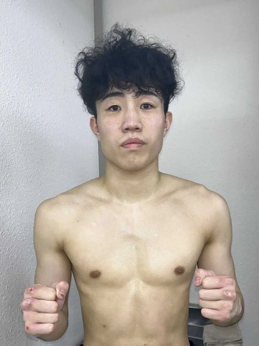 【画像・写真】東洋大4年、六島ジム所属の中山慧大がB級プロテスト合格「イカ、牛、慧大と」佐賀出身