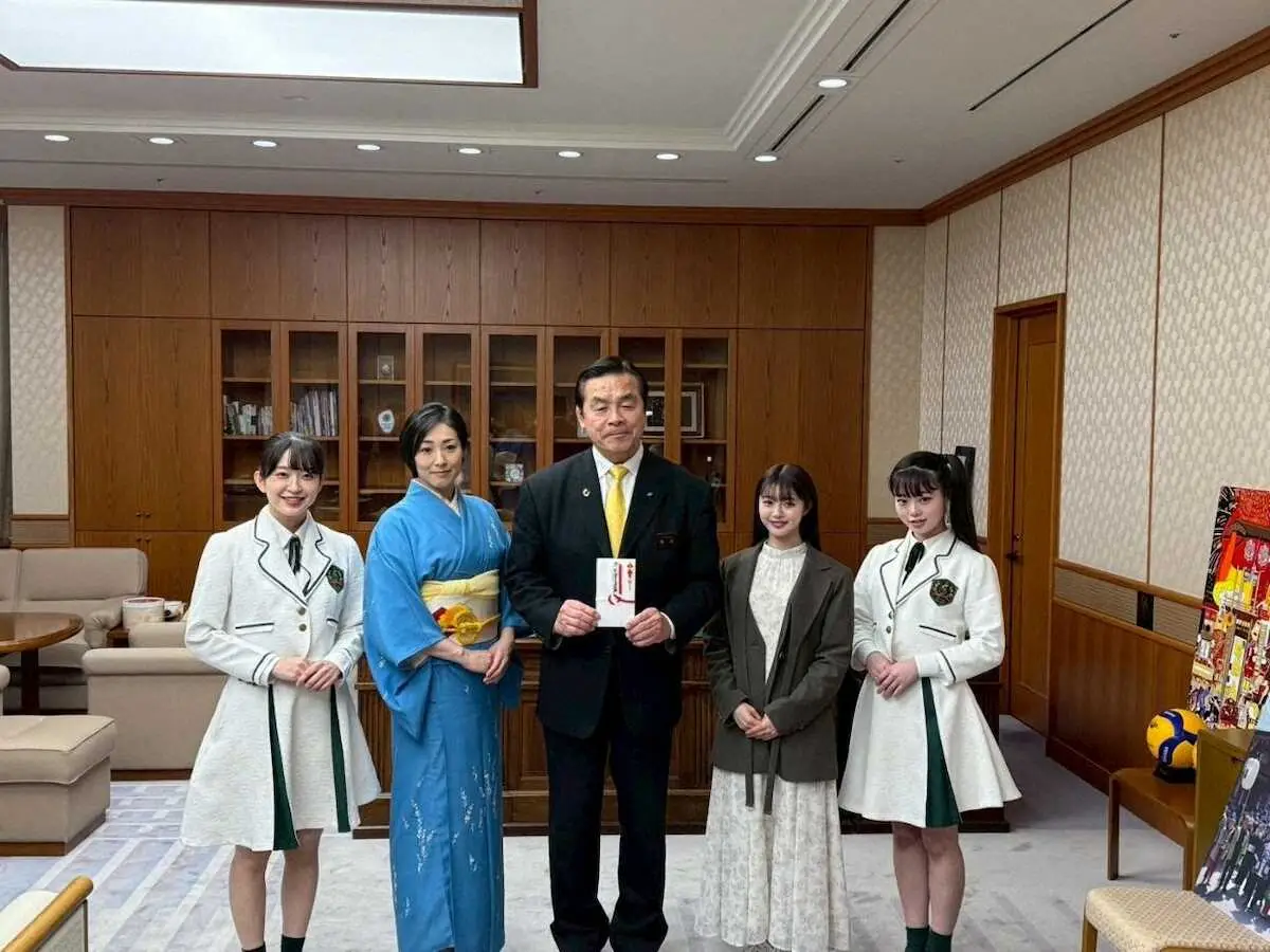 【画像・写真】現役プロレスラー・馳浩石川県知事　次戦は市川美織らアイドルと一緒に入場宣言？