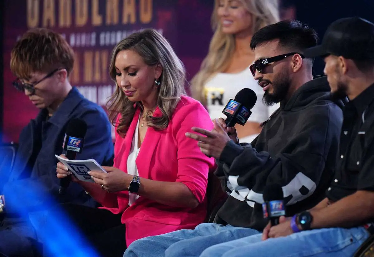 【画像・写真】井上尚弥の挑戦者・カルデナス「今は見ない」飾られたベルトに不敵な笑み