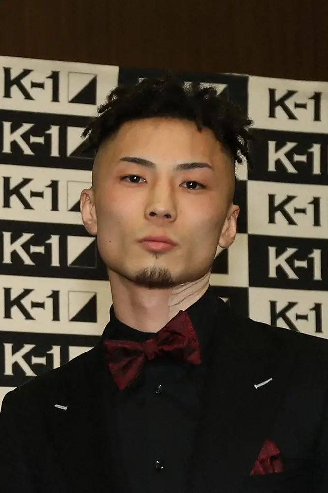 【画像・写真】【RIZIN】篠塚辰樹　ほろ苦MMAデビュー…衝撃の1RTKO負け「骨折してそう…」「ナイスガッツ」