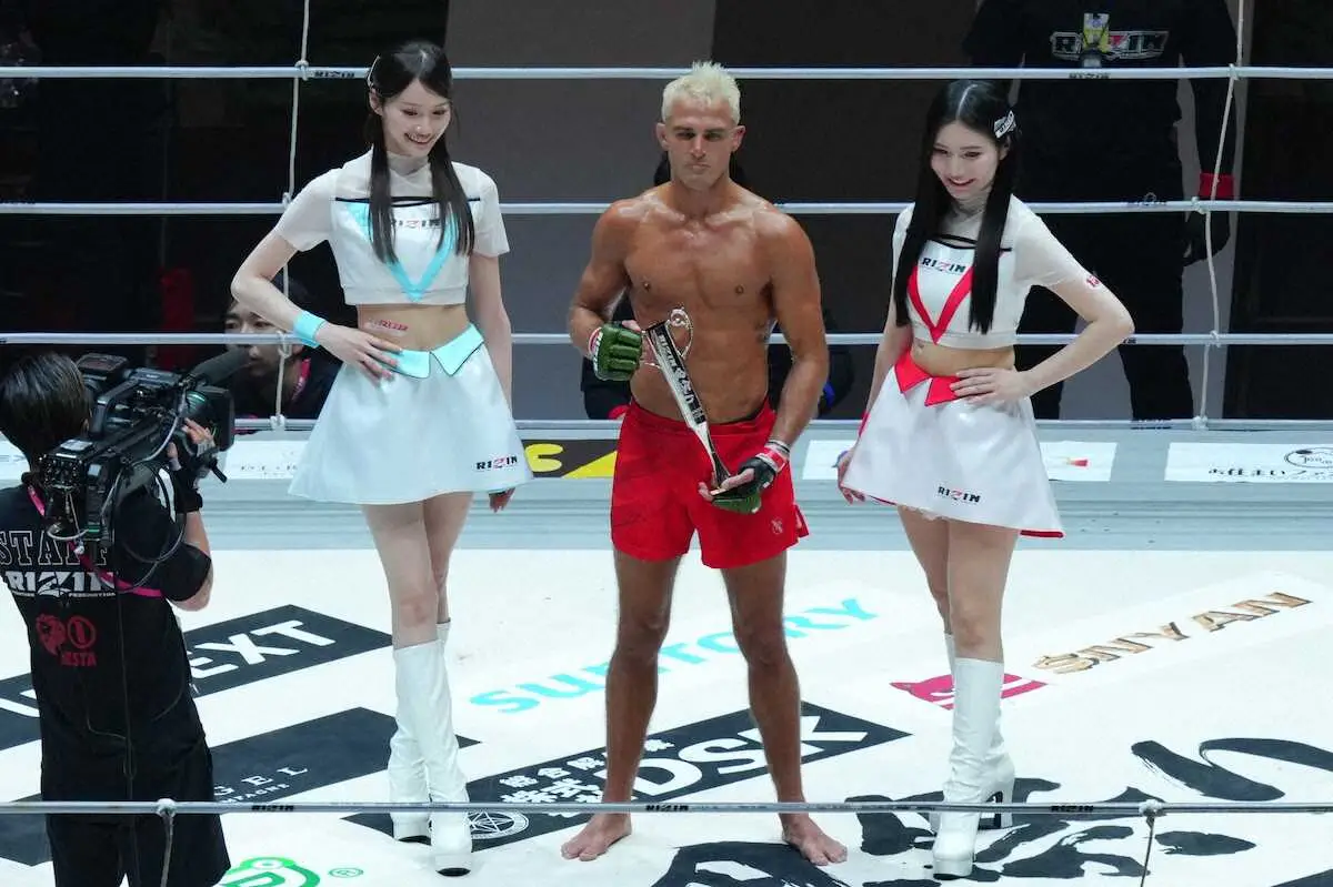 【画像・写真】【RIZIN】太田はサバテロにTKO負け 「まだまだ諦めない」と不屈の闘志