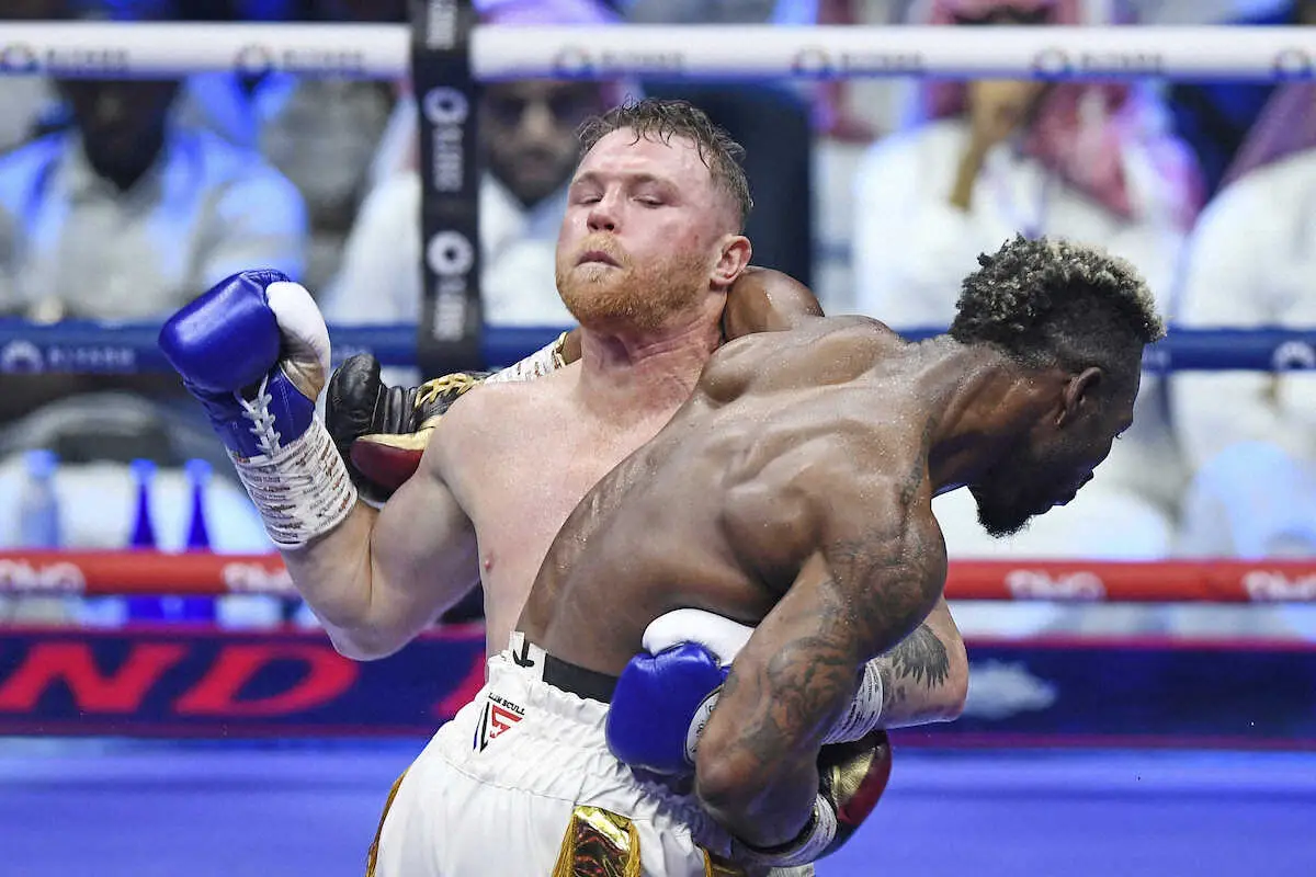 【画像・写真】カネロ“退屈”判定勝ちで4団体王座統一「つまらない選手は大嫌い」9・12クロフォード戦には意欲