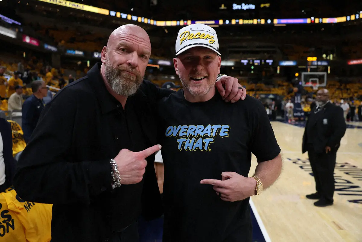 【画像・写真】NBAプレーオフでサプライズ！WWE“レジェンド”トリプルH来場　過去映像も流れると会場大歓声