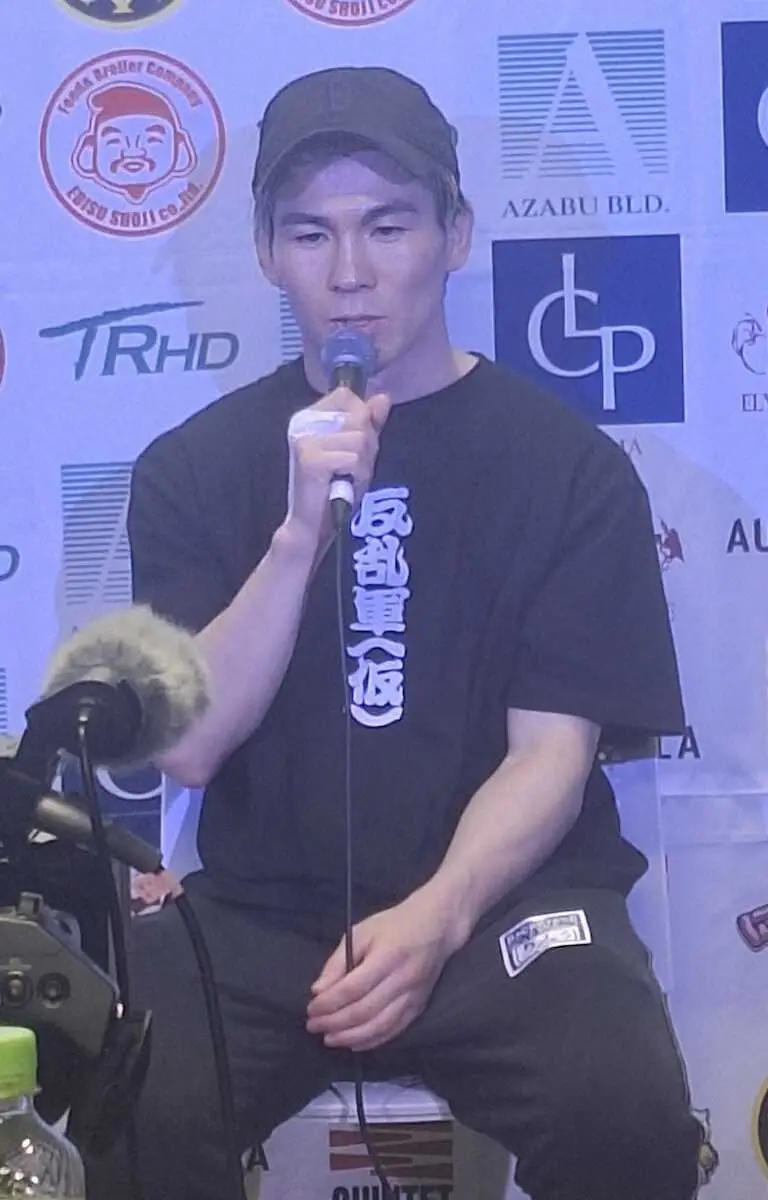 【画像・写真】リザーブのレオナが天野にKO勝利　右拳を痛めて本戦出場かなわず