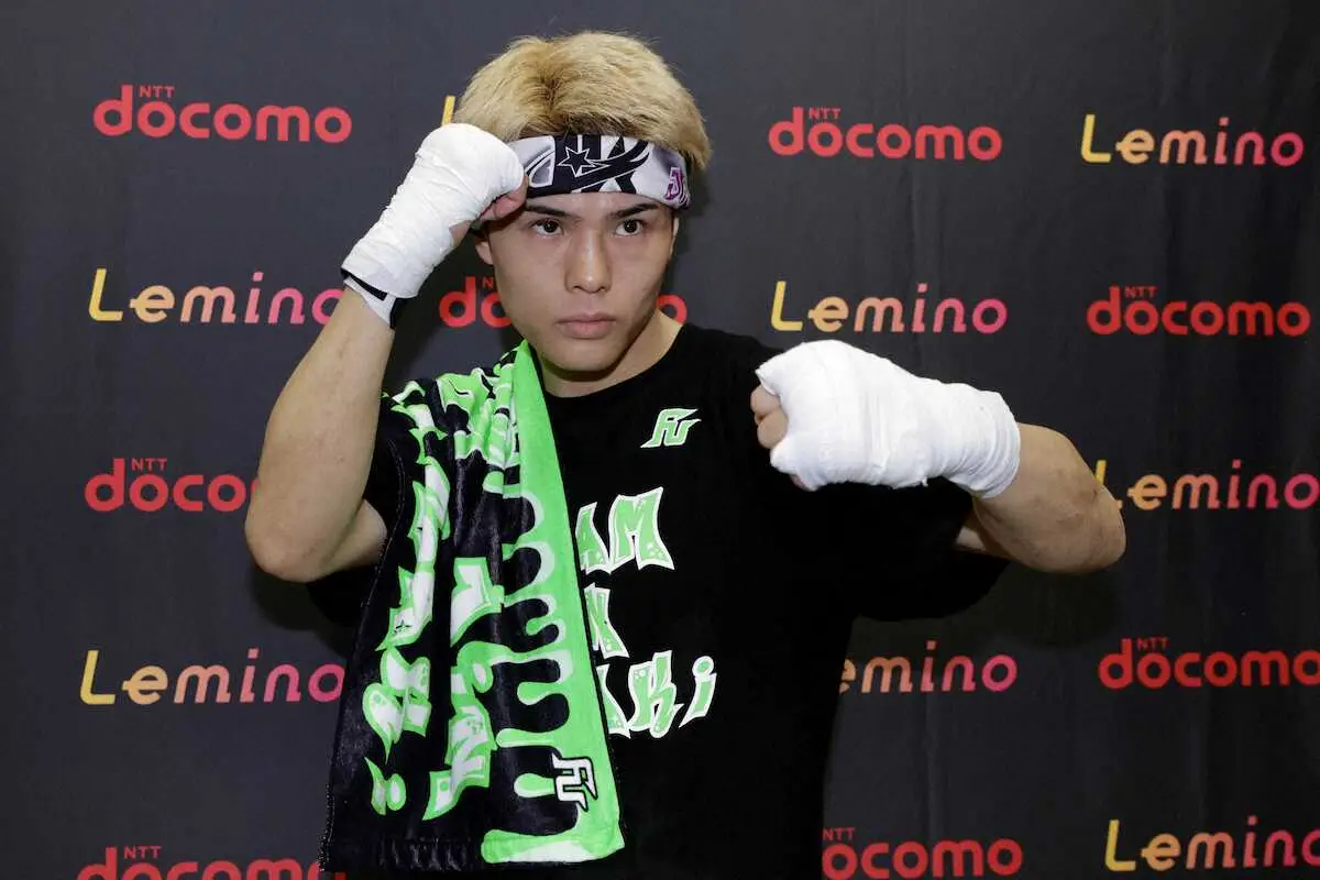 【画像・写真】過去の自分をKO！　佐々木尽が公開練習で自身の等身大パネル破壊　日本人初ウエルター級世界王者へ吉兆も