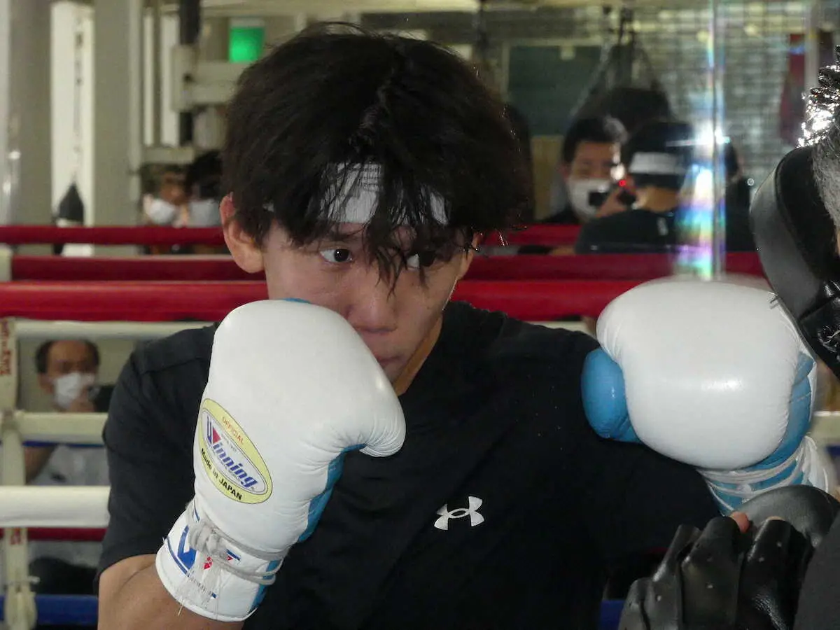 【画像・写真】世界初挑戦の高見亨介が堂々の中盤KO予告「“元気だなこいつ”と思わせたい」　強心臓23歳が名門背負う