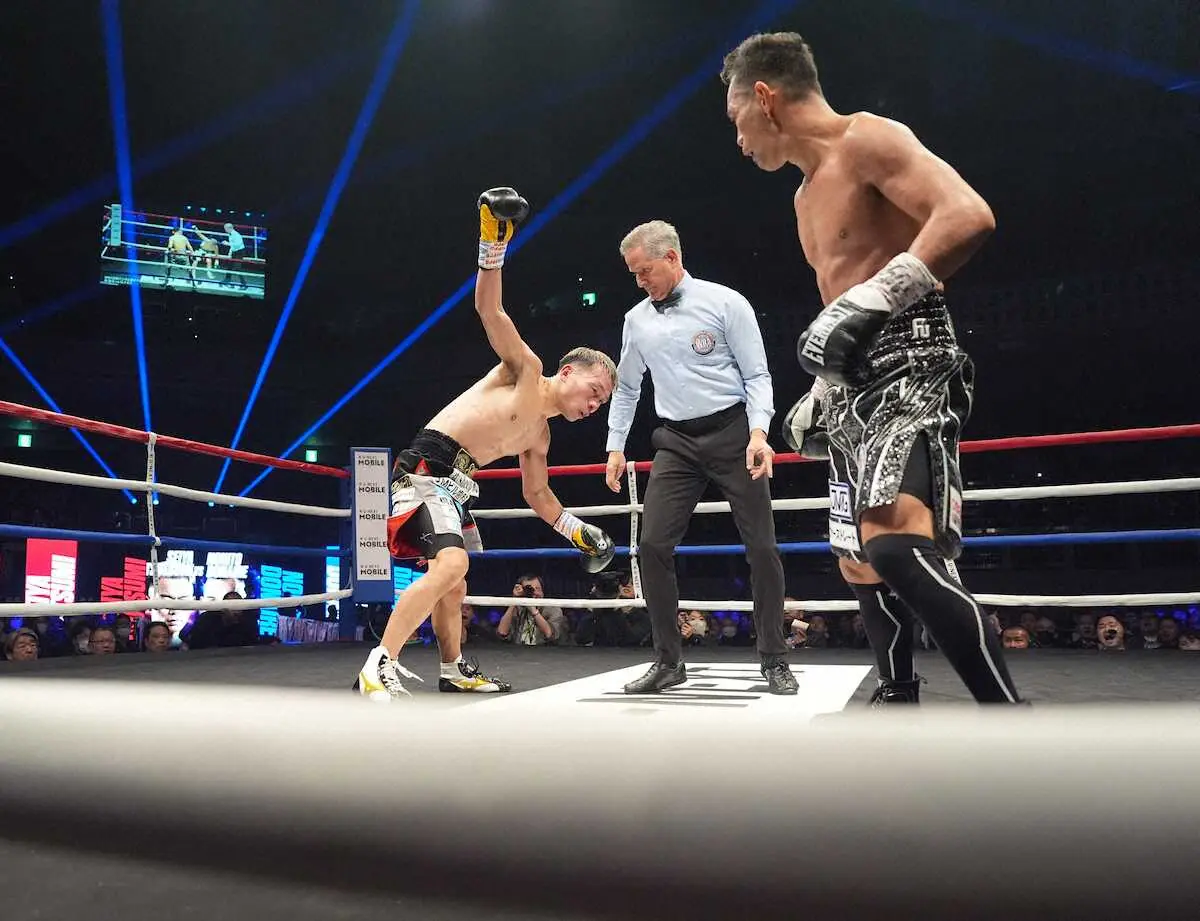 【画像・写真】堤聖也VSドネア激闘！4R終了間際にグラつくも…終盤打ち合いで流れ変わる　ネット興奮「アツすぎ」